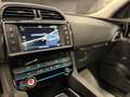 Jaguar F-Pace F-Pace 3.0 D V6 300 CV AWD aut. R-Sport Bianco - thumbnail 16