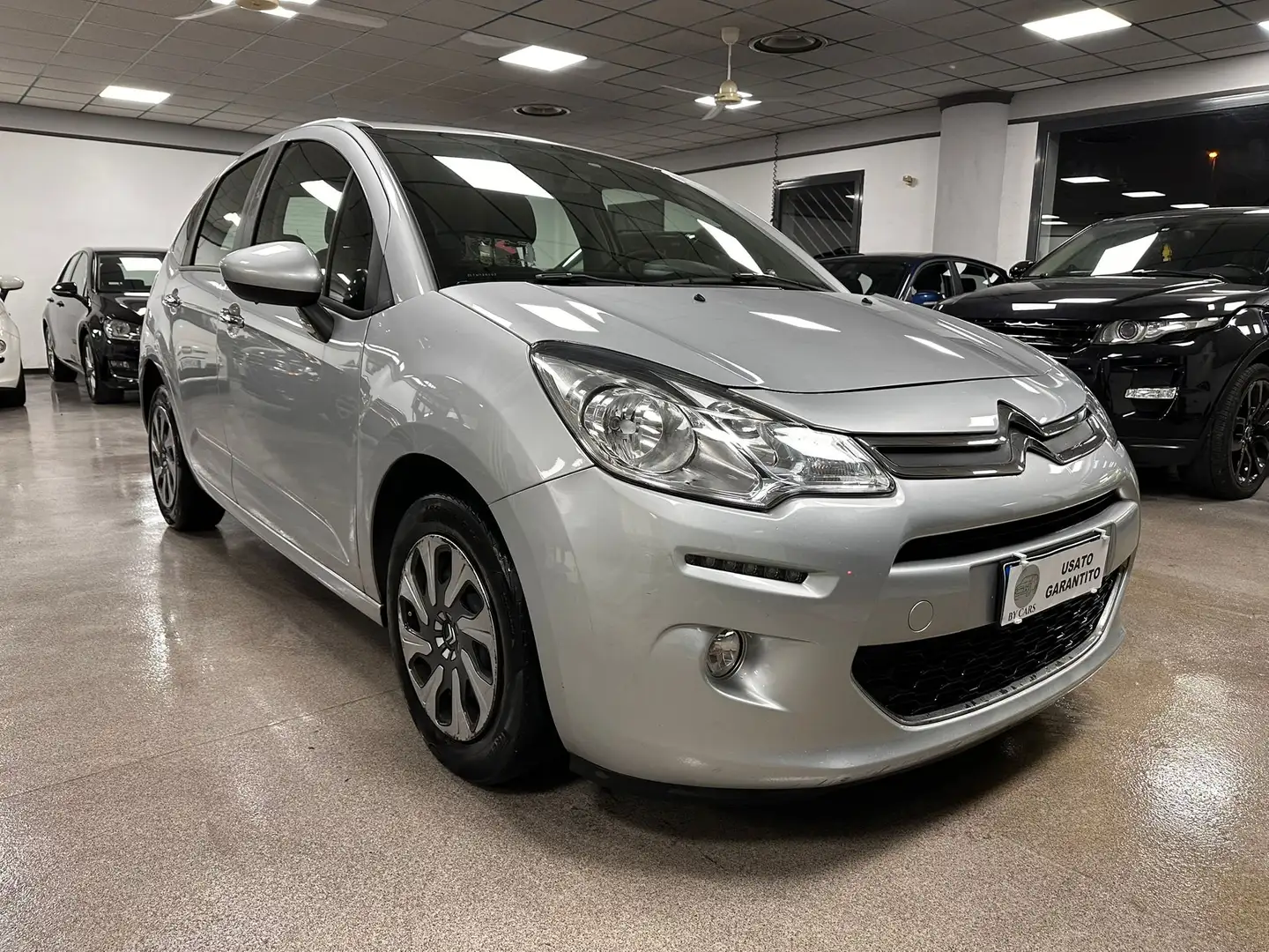 Citroen C3 C3 1.2 puretech Exclusive 82cv E6 Срібний - 1