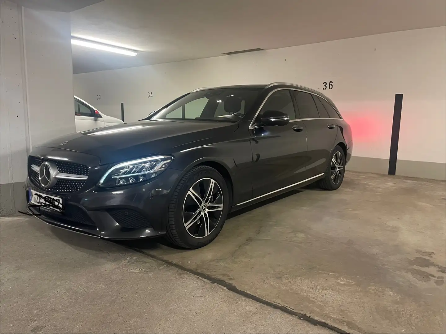 Mercedes-Benz C 220 d T 9G-TRONIC Avantgarde/Pano/Dist.+/Comand/Kamera Grau - 1