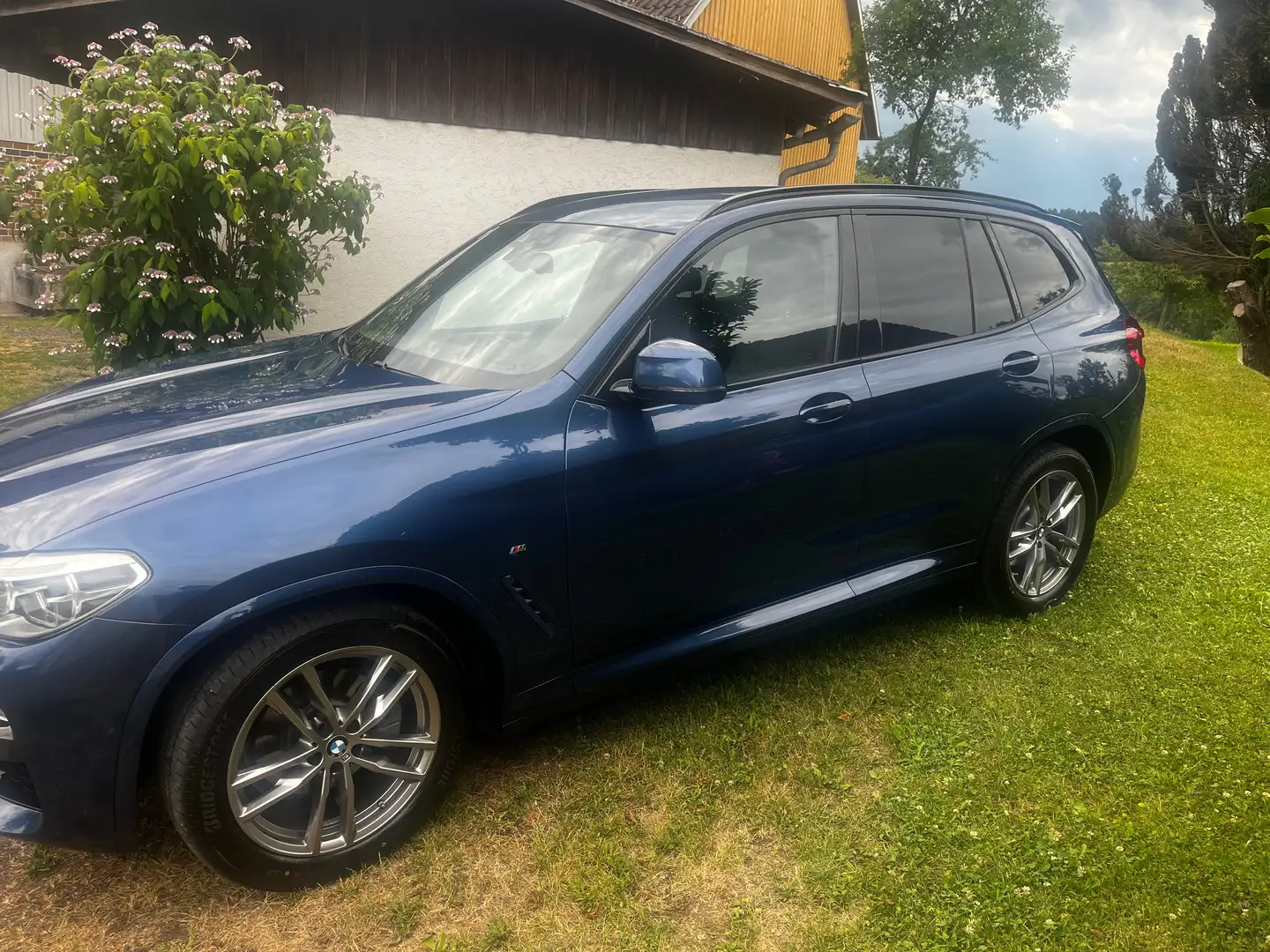 BMW X3 X3 xDrive 20d Sportpaket, Lederausstattung, Anhängerkupplung incl. Alu Winterkompletträder Blau - 1