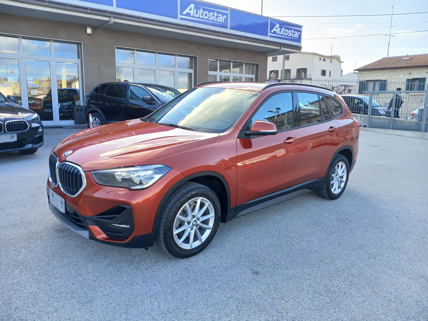 BMW X1 X1 BMW SDRIVE 16D BUSINESS ADVANTAGE 116CV 2020 Arancione - 2