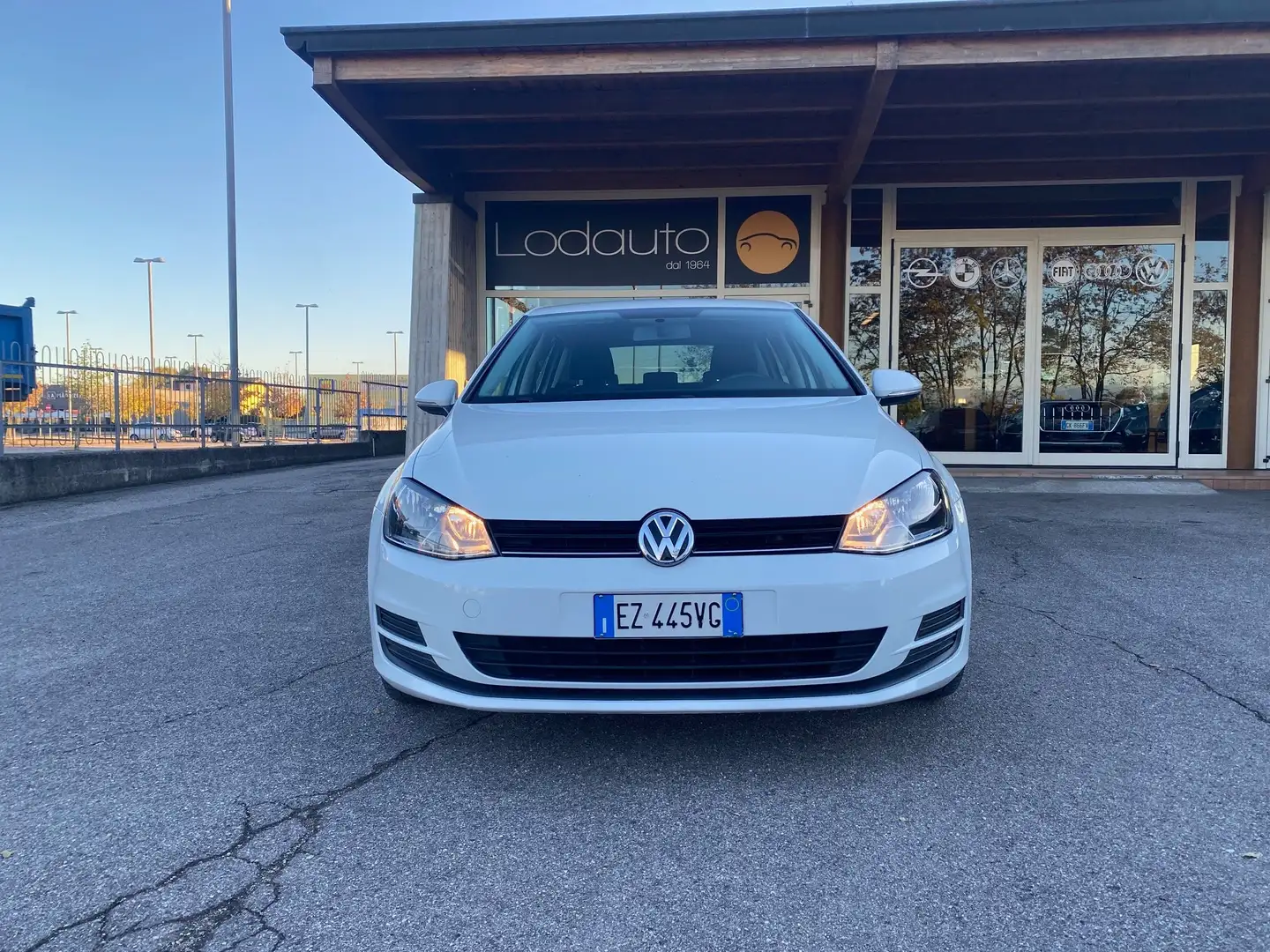 Volkswagen Golf VII 5p 1.6 tdi Trendline 90cv #ok neo patentati# Bianco - 2