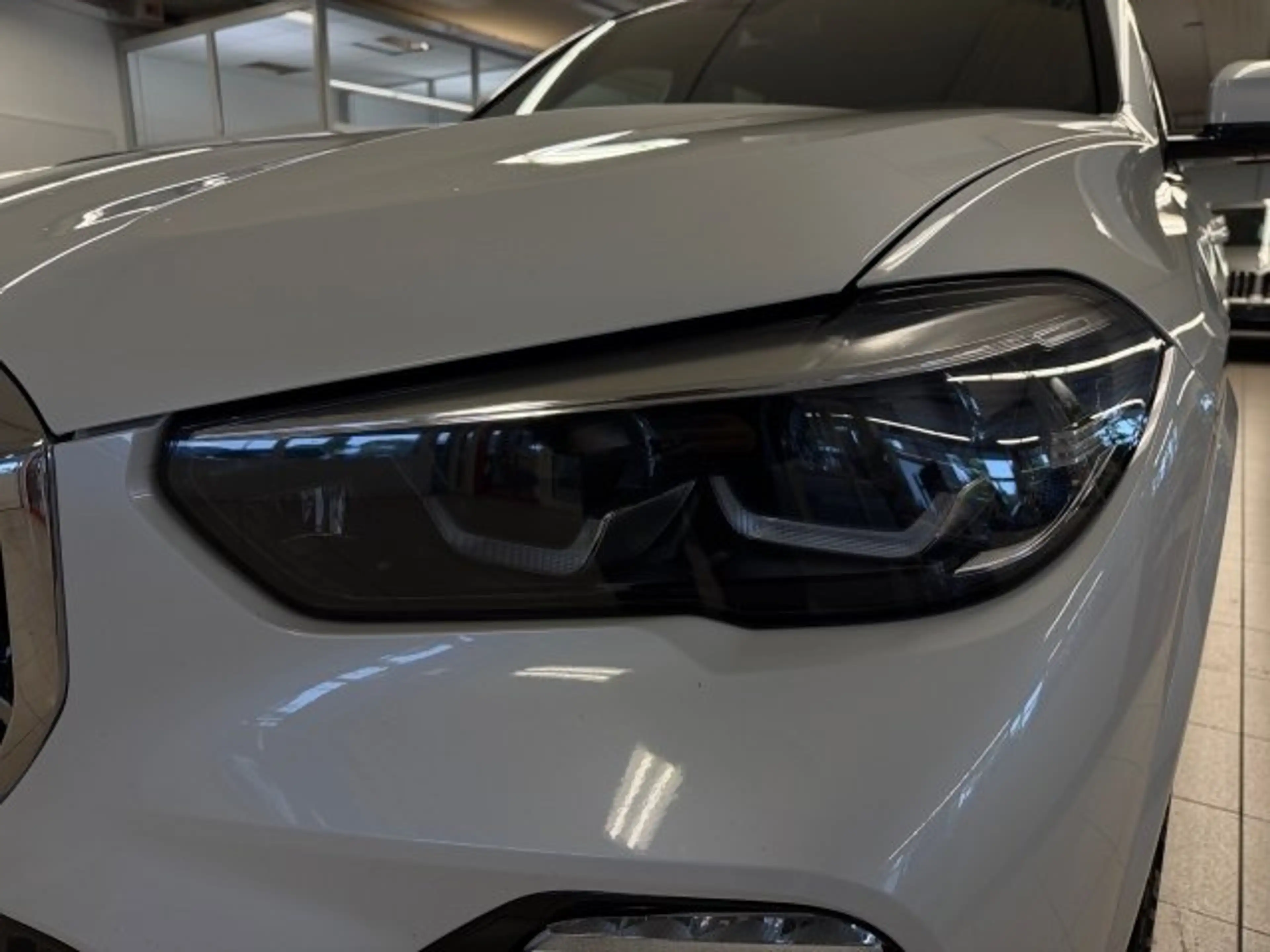 BMW X5 xDrive30d 48V Aut — photo 7