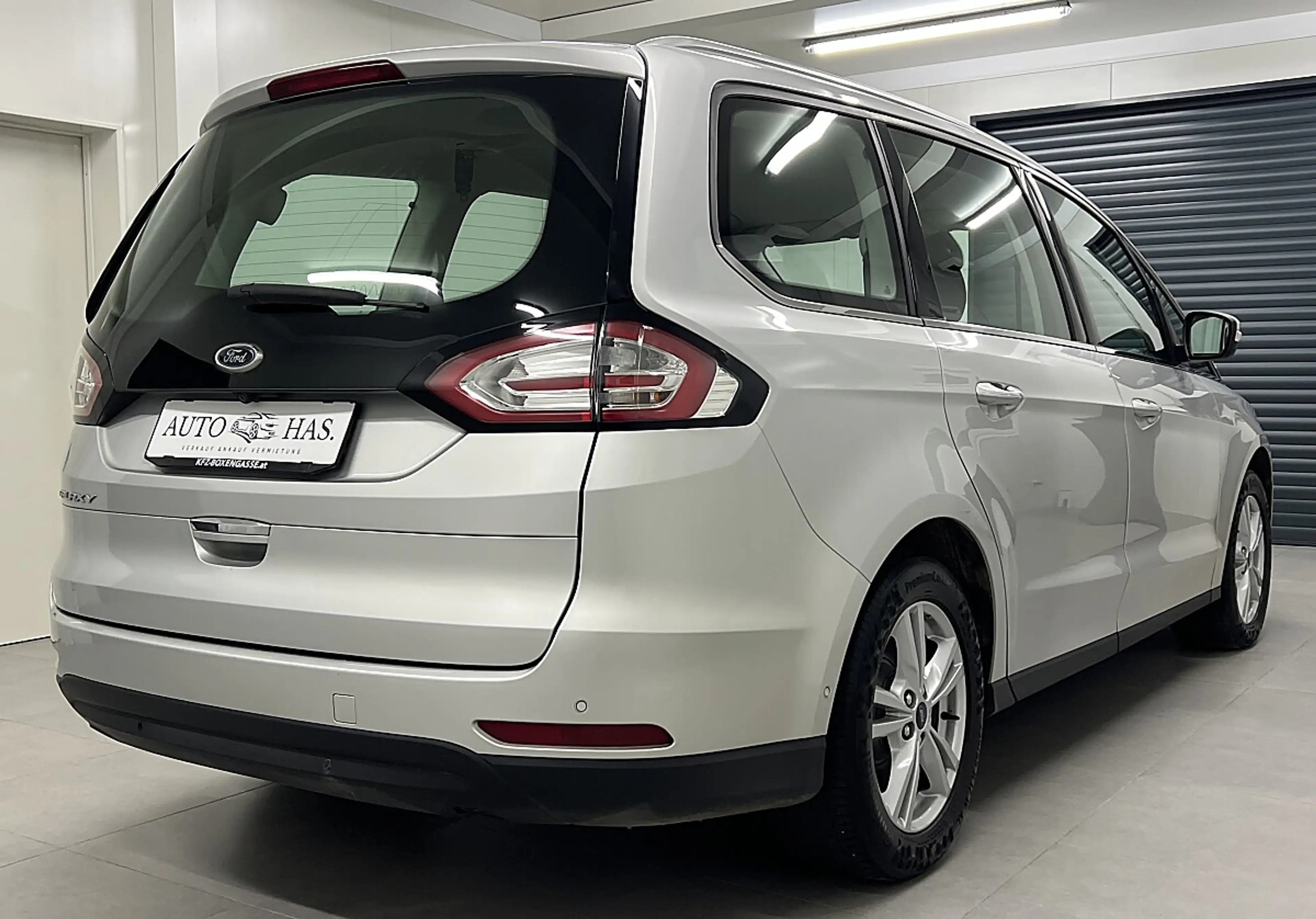 Ford Galaxy 2,0 EcoBlue Titanium *MwSt*Navi*Tempomat* — photo 6