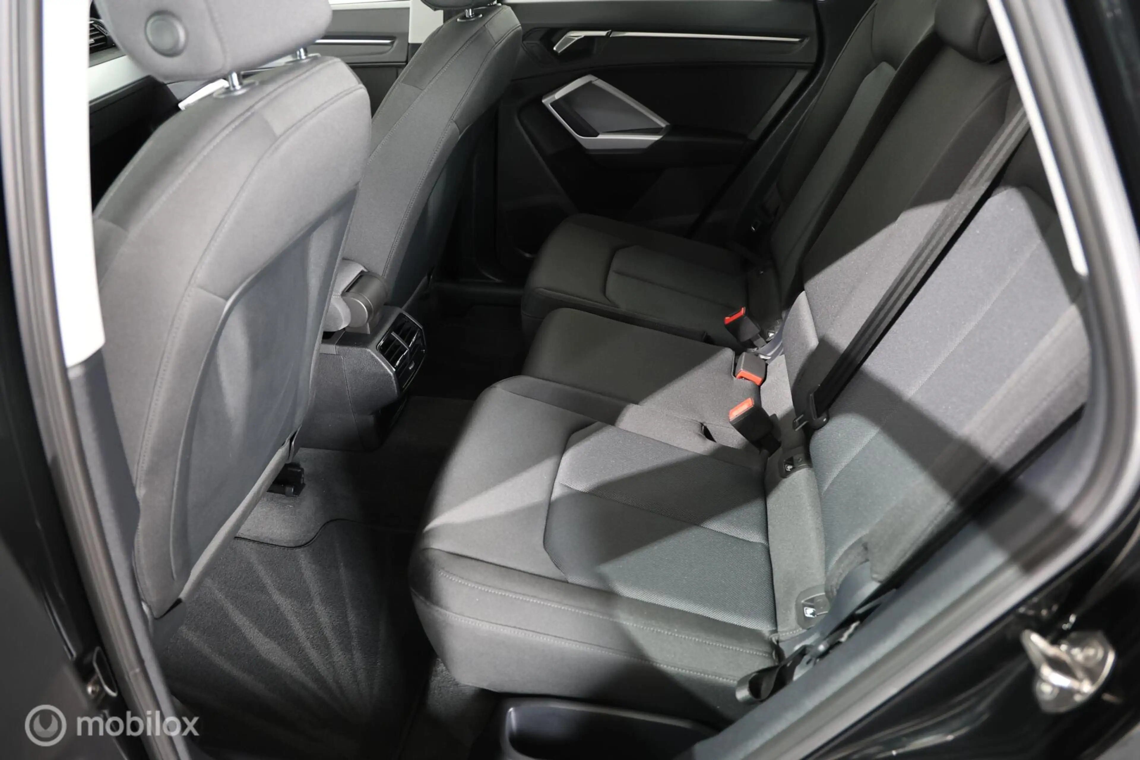Audi Q3 45 TFSI e Advanced edition - Stoelverwarming - Nav — photo 29