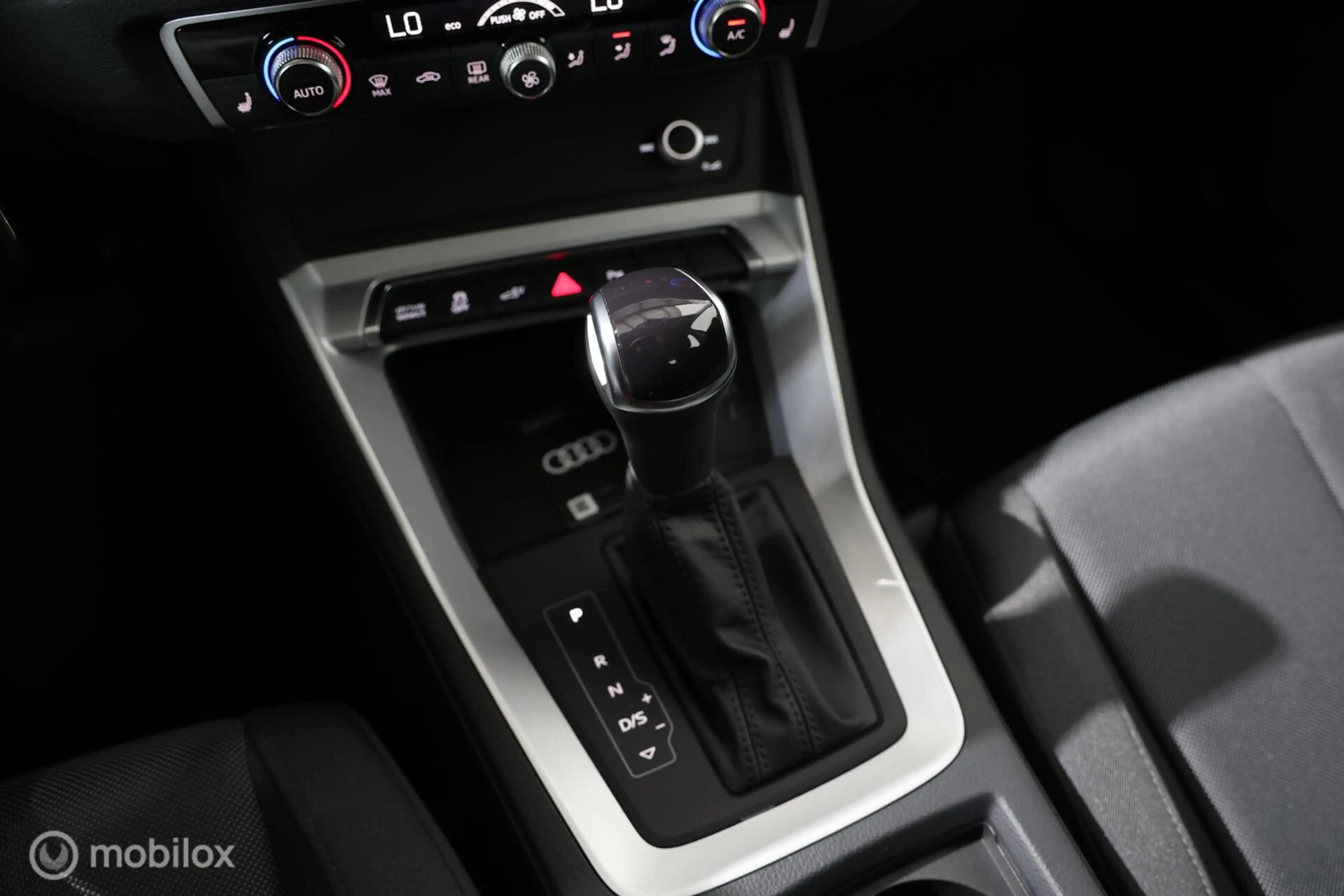 Audi Q3 45 TFSI e Advanced edition - Stoelverwarming - Nav — photo 26