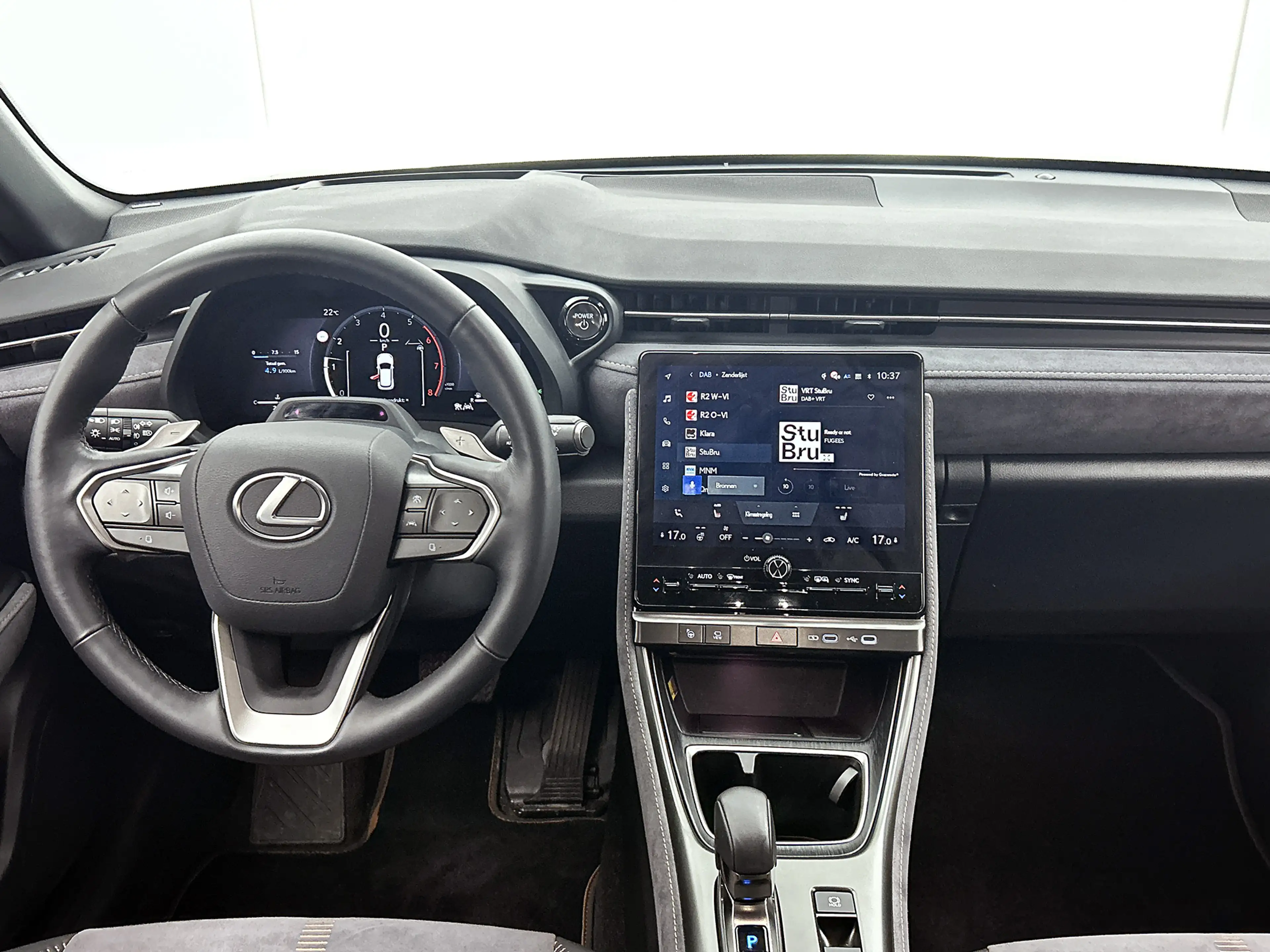 Lexus LBX Cool 2WD Advanced Pack | BTW voertuig | Mark Levin — photo 4