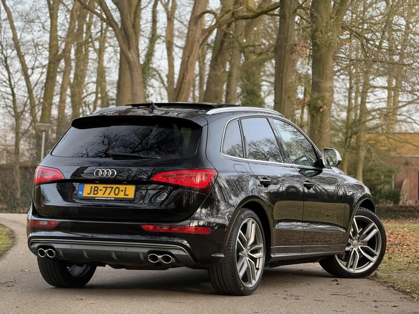 Audi SQ5 3.0 TDI SQ5 Plus quattro / Orig.NL / Full options Schwarz - 2