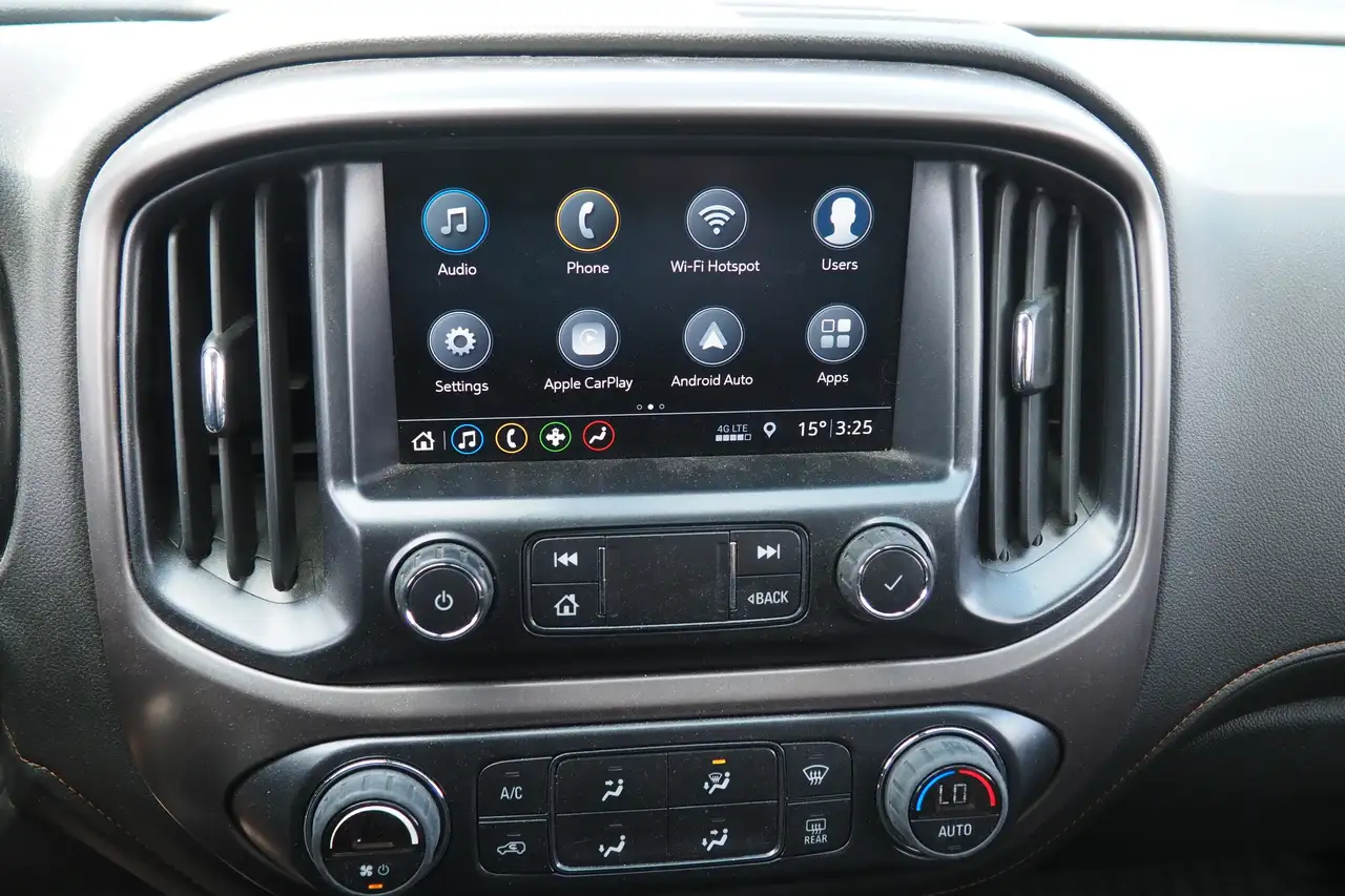GMC Canyon photo GMC Canyon
