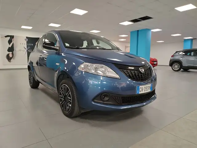 Lancia Ypsilon My23 1.0 Firefly 70 CvStart&Stop Hybrid Gold