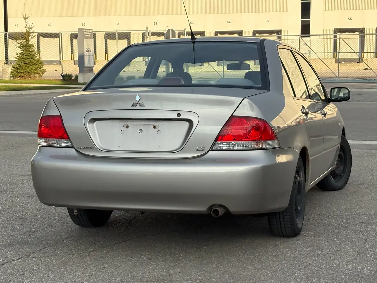 Mitsubishi Lancer снимка Mitsubishi Lancer