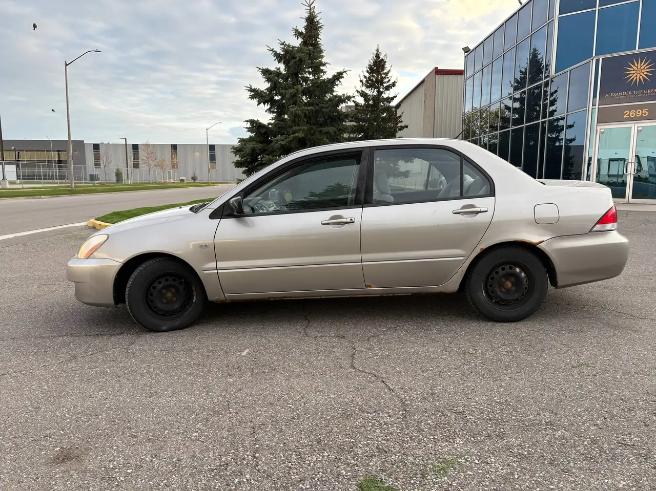 Mitsubishi Lancer снимка Mitsubishi Lancer