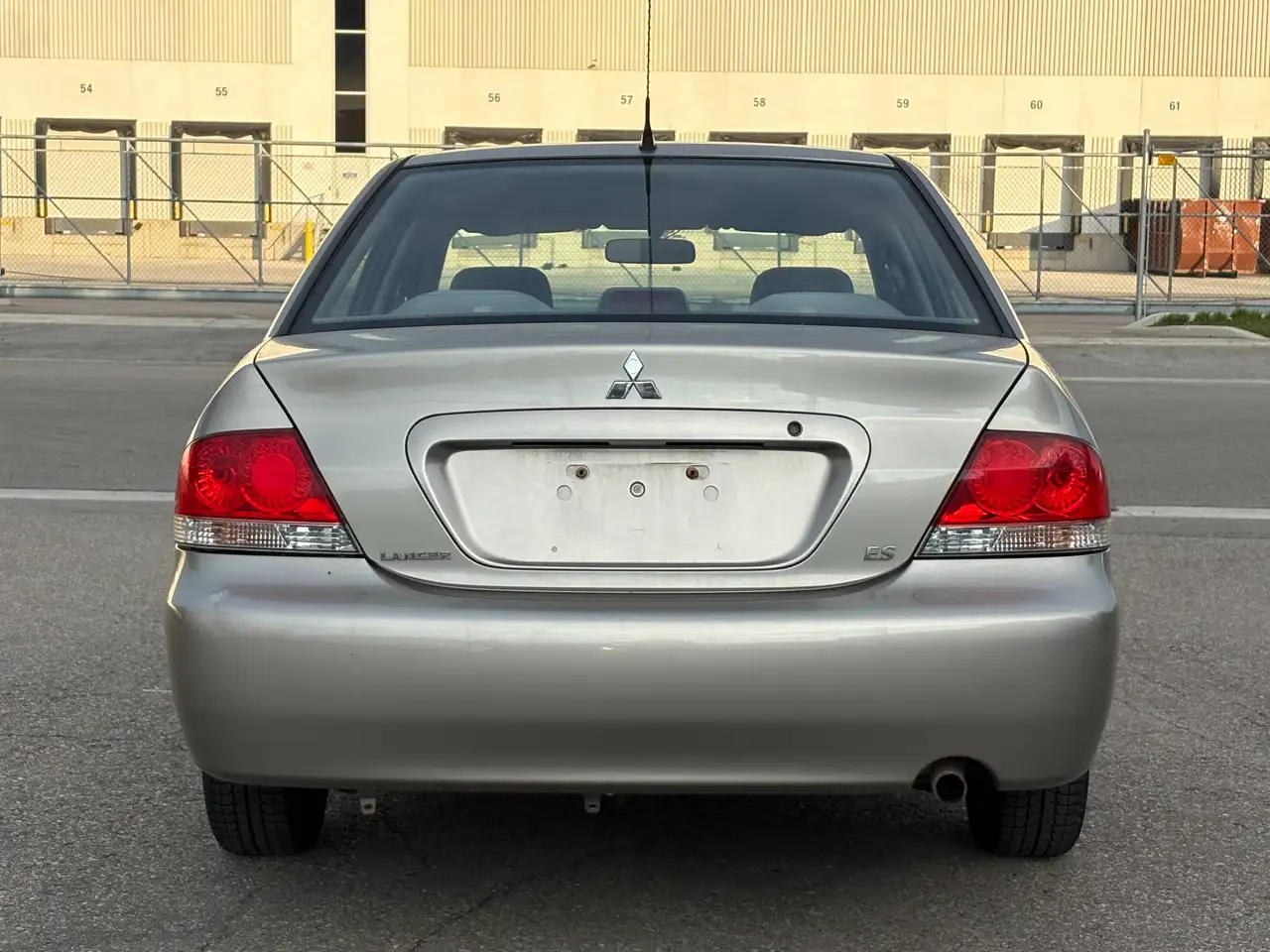 Mitsubishi Lancer снимка Mitsubishi Lancer