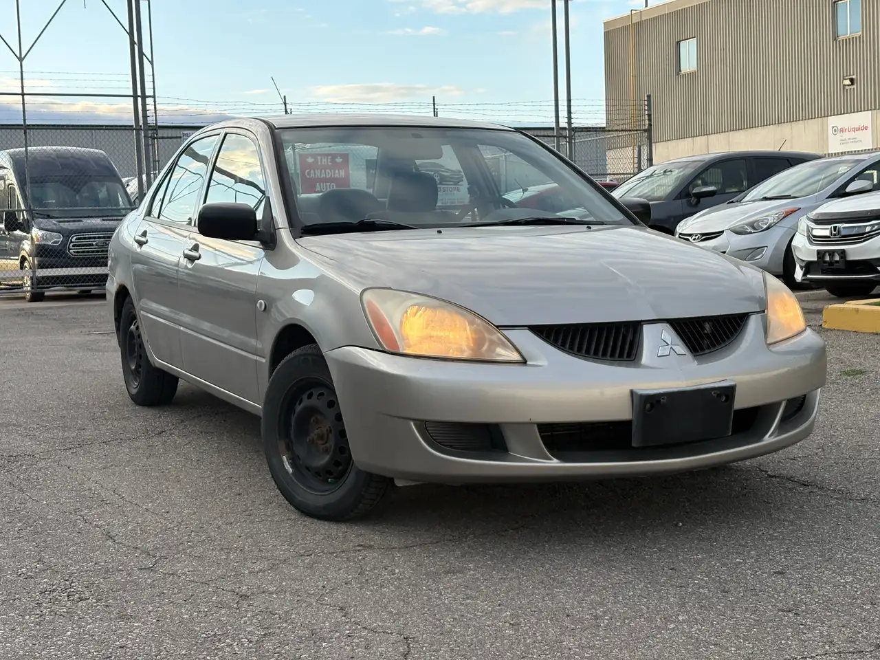 Mitsubishi Lancer снимка Mitsubishi Lancer