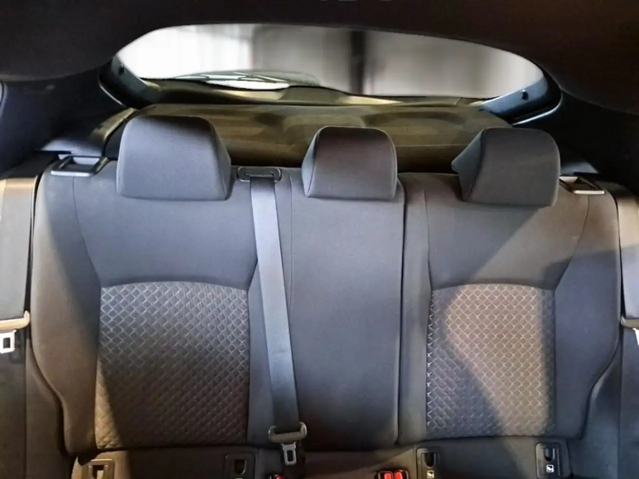 Toyota C-HR 2.0H 152 CV E-CVT MOREBUSINESS SUV, миниатюра 11