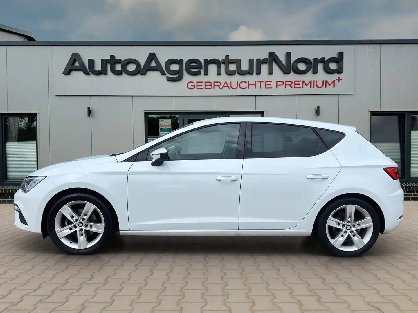 SEAT Leon 1.4 TSI FR+LED+NAVI+PDC+SHZ+TEMPOMAT Blanco - 2