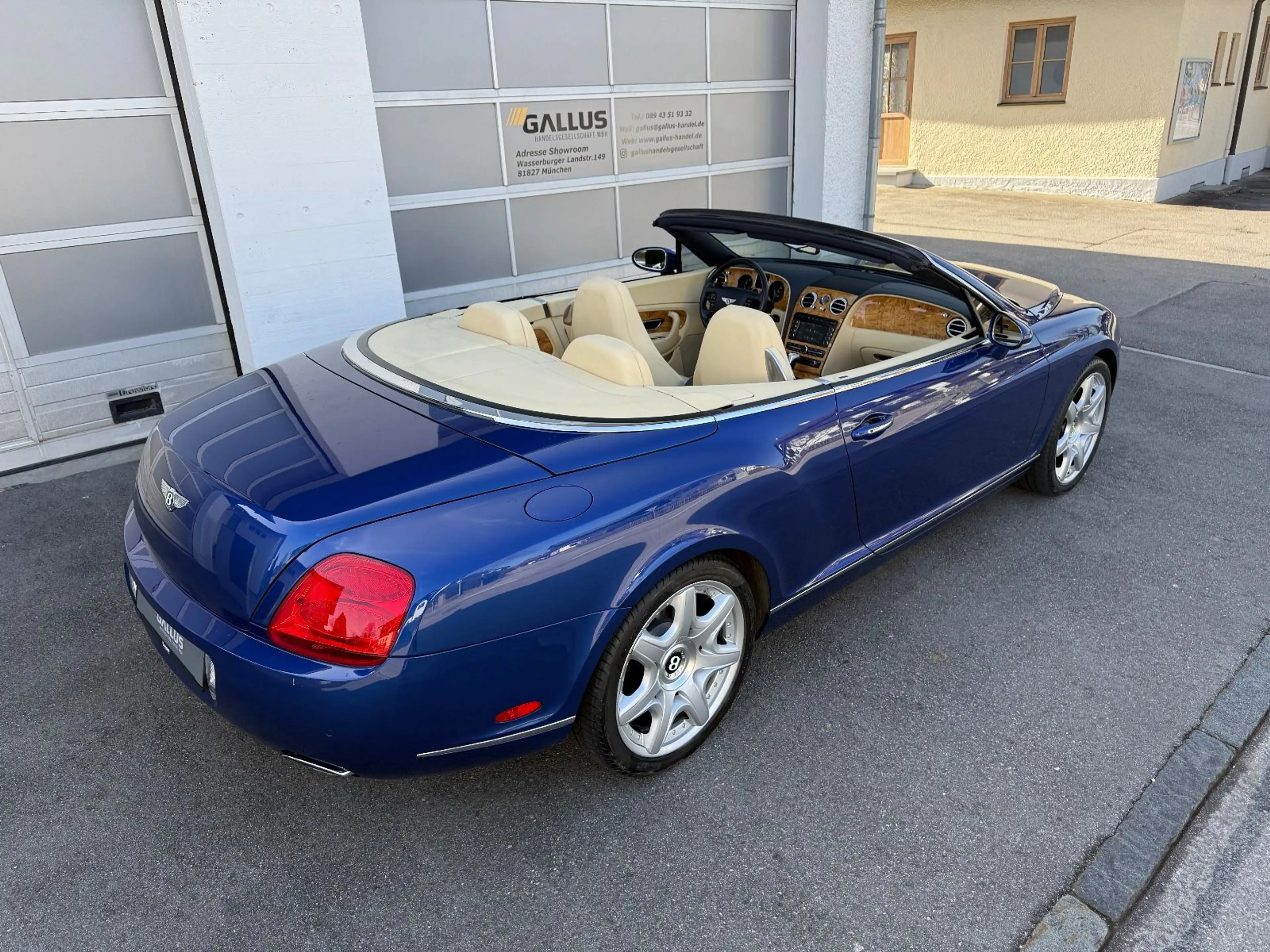 Bentley Continental GTC Mulliner — photo 5
