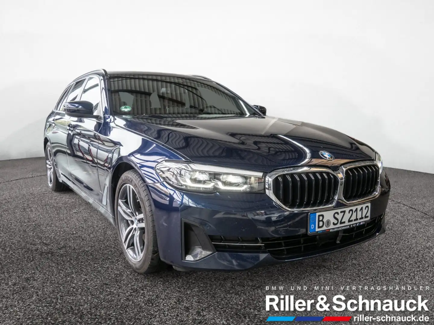 BMW 530 d Touring xDrive 360°+PANO+AKTIVSITZ+AHK+N Blau - 2