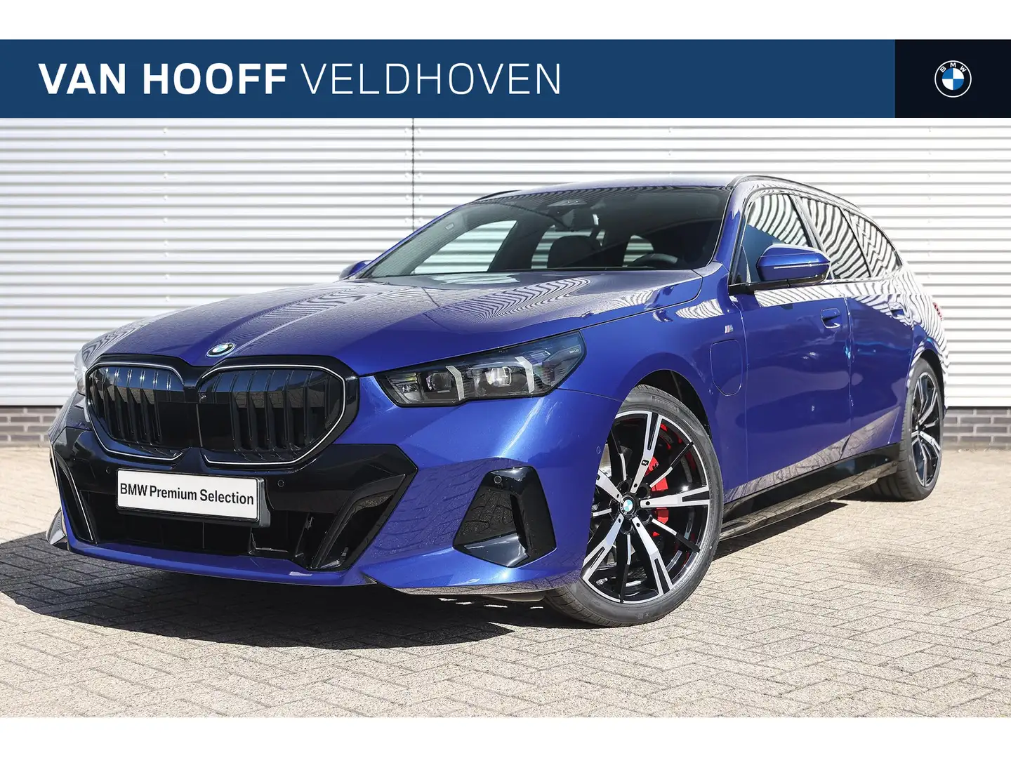 BMW 530 5 Serie Touring 530e M Sport Automaat / Trekhaak / Blauw - 1