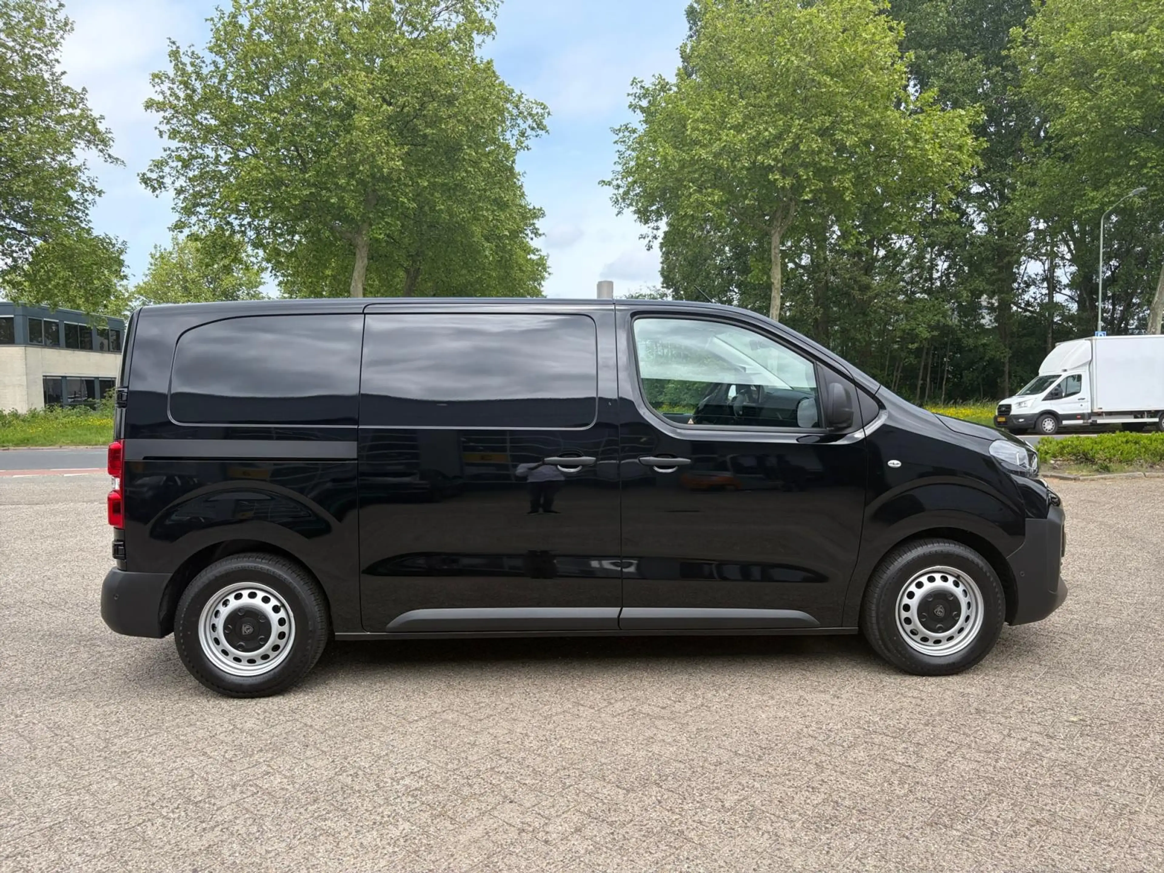 Peugeot e-Expert L2 75 kWh 136pk | 8 jaar garantie | 0% financial l — photo 6
