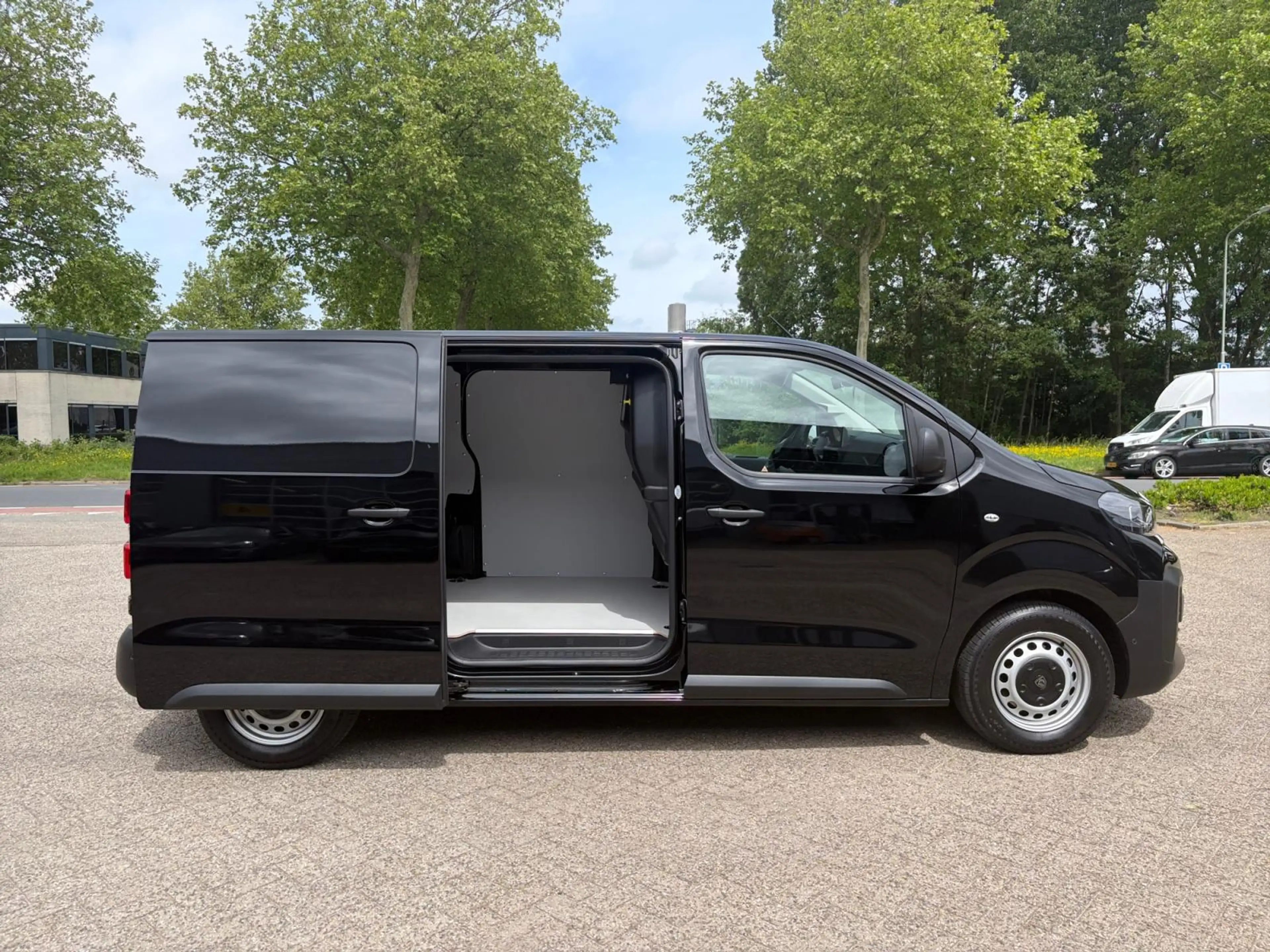 Peugeot e-Expert L2 75 kWh 136pk | 8 jaar garantie | 0% financial l — photo 7