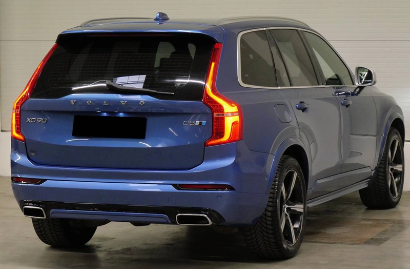 Volvo XC90 D5 AWD R-Design — photo 2