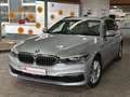 BMW 530 d xDrive Touring*Kam*LiveCock*HeadUp*Nav*LED Silber - thumbnail 1