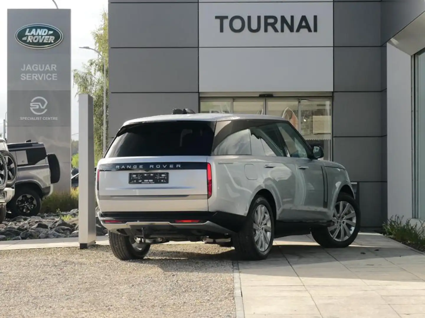 Land Rover Range Rover SWB P460e SE AWD Auto. 25MY Argent - 2