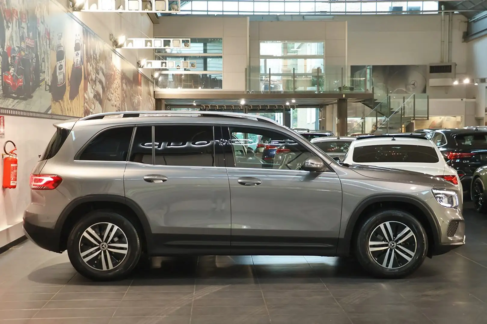 Mercedes-Benz GLB 180 d Automatic Business Extra - TETTO/DOPPIO DISPLAY Gri - 2
