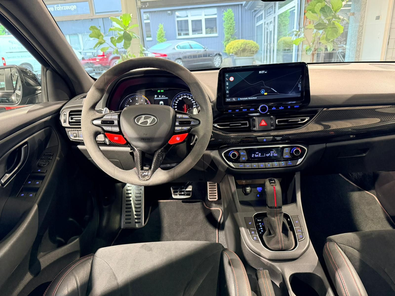 Hyundai i30 Fastback Drive-N NR 246/800 SCHALE*PANO*DCT* — photo 9