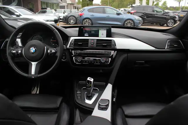 BMW 3 Series view 2