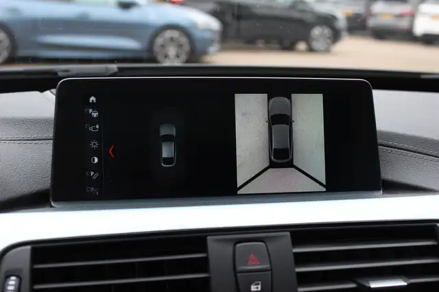 BMW 3 Series view 21