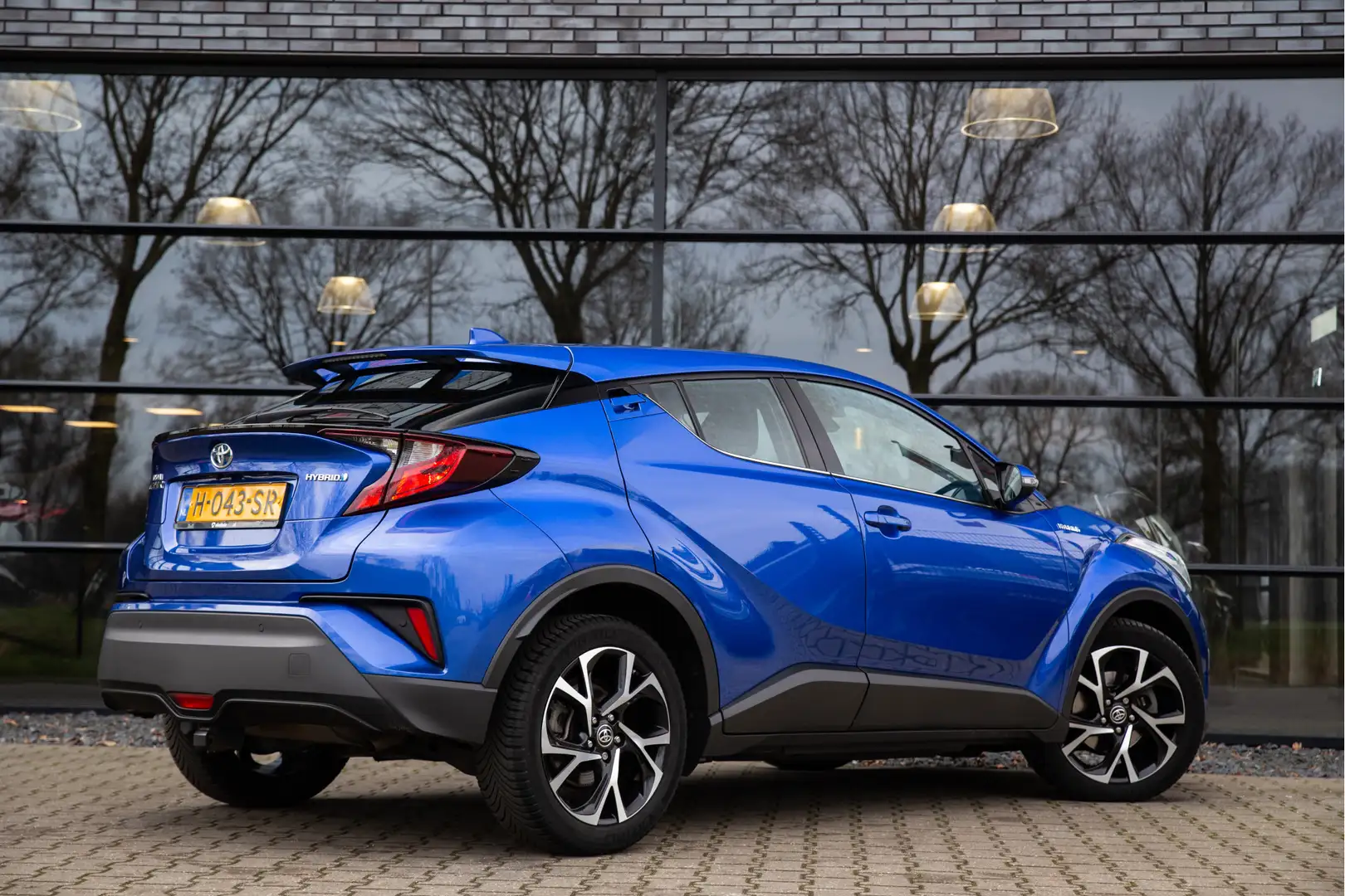 Toyota C-HR 1.8 Hybrid Dynamic Bleu - 2
