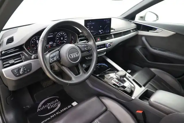 Audi A4 view 13