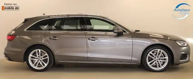 Audi A4 view 5