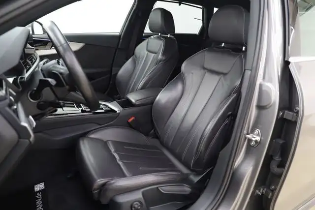 Audi A4 view 9