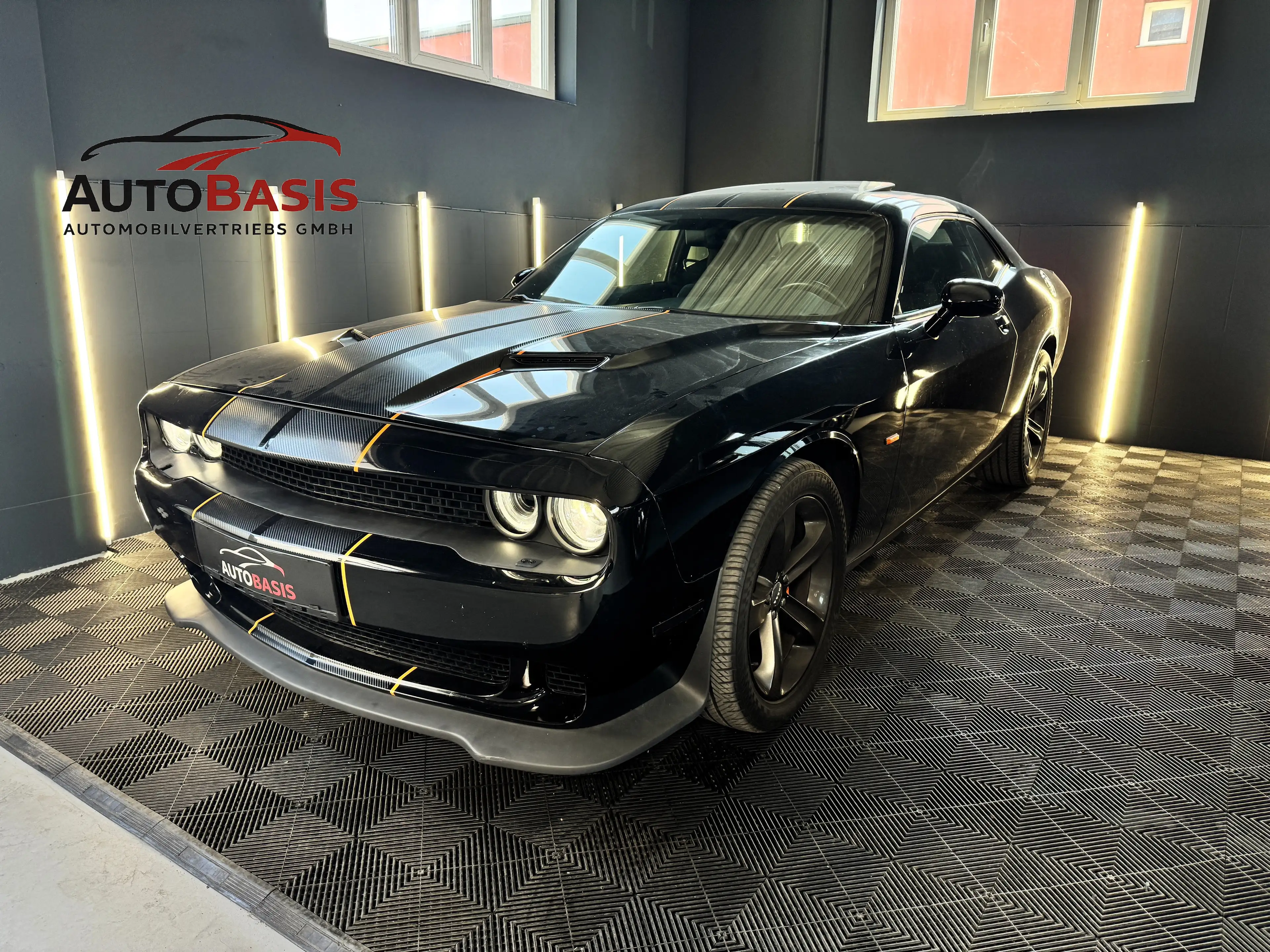 Dodge Challenger Challenger V8 5.7 HEMI TYPISIERT/Xenon/Schiebedach