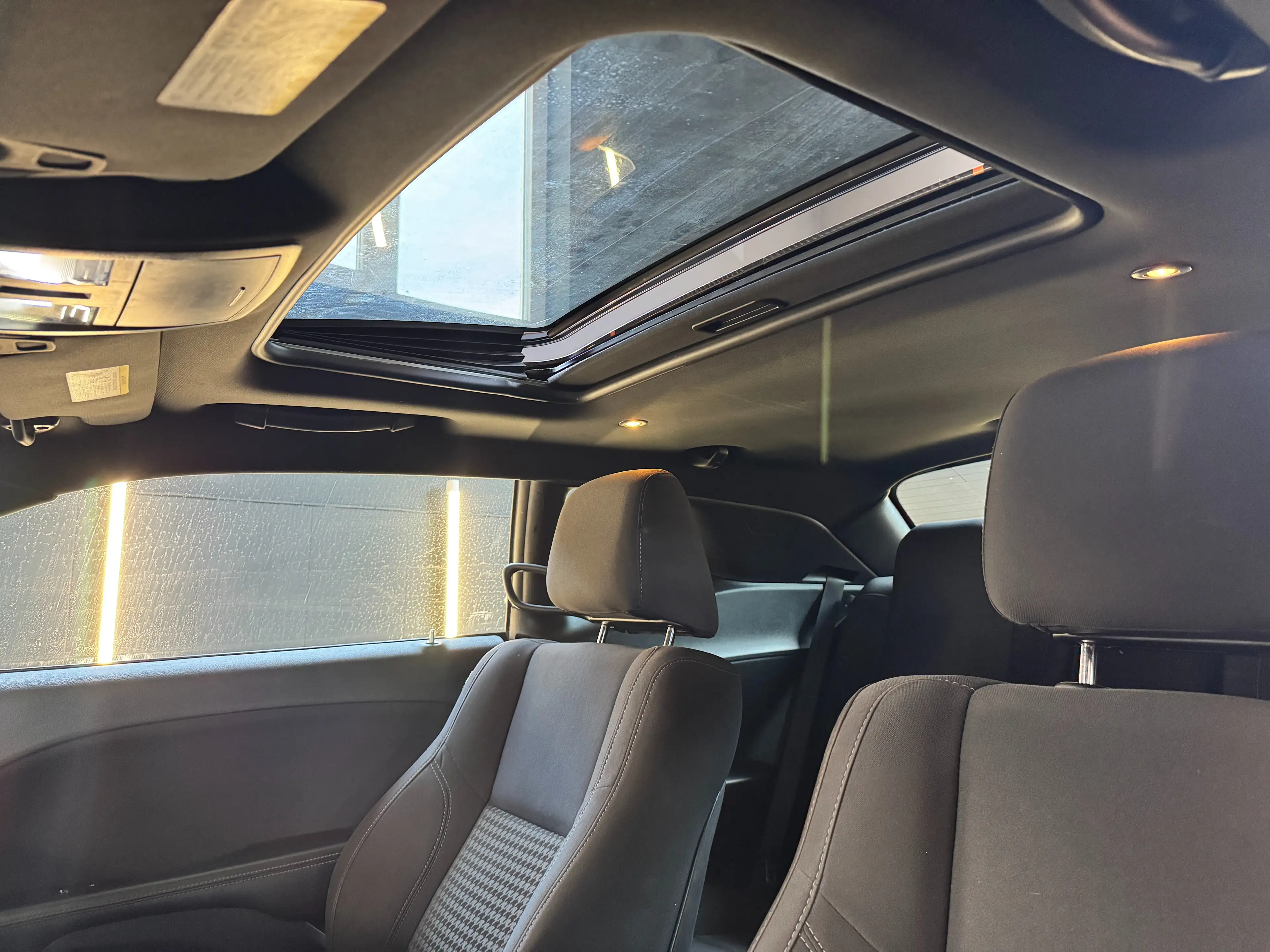 Dodge Challenger Challenger V8 5.7 HEMI TYPISIERT/Xenon/Schiebedach — photo 14