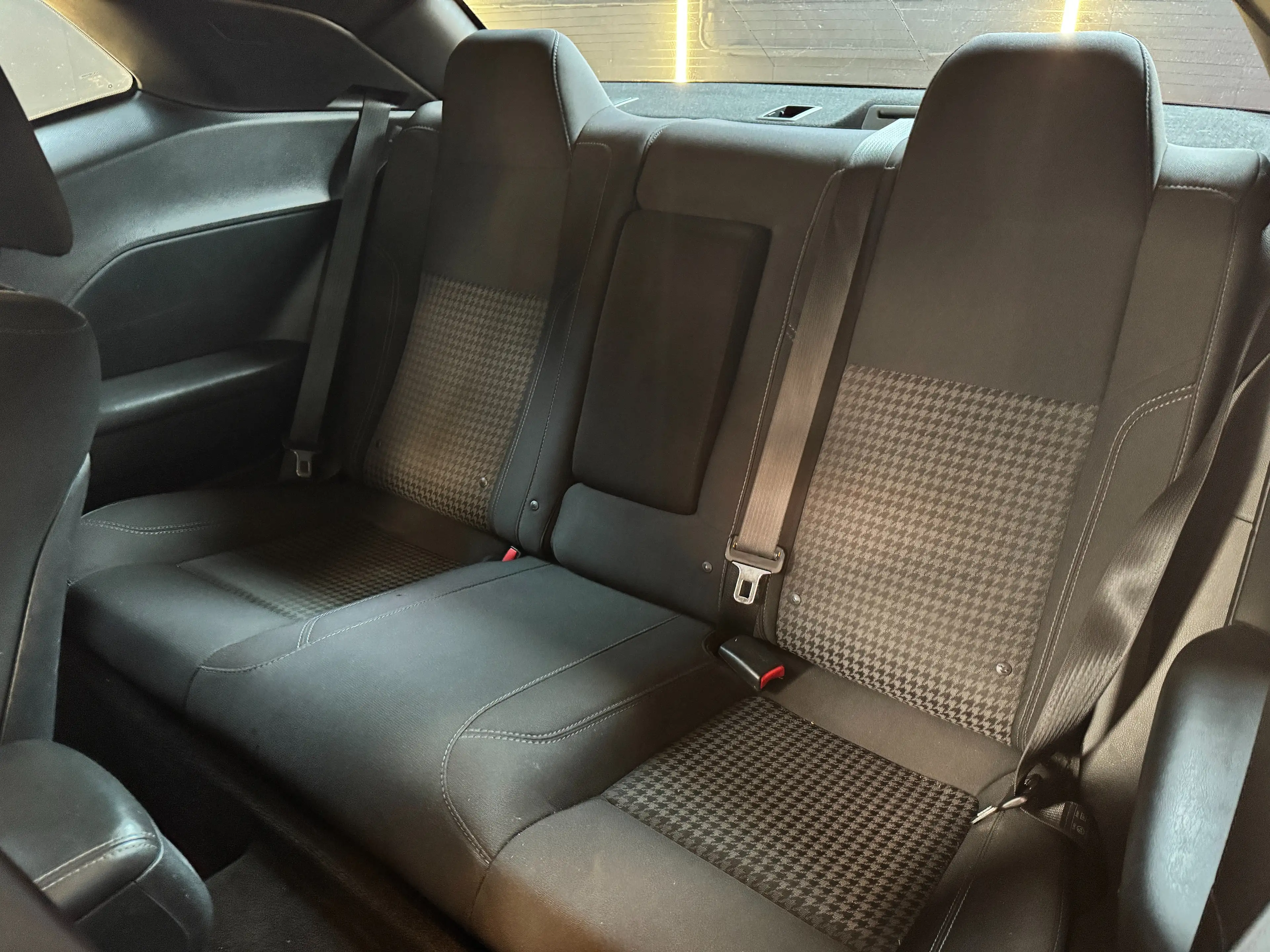 Dodge Challenger Challenger V8 5.7 HEMI TYPISIERT/Xenon/Schiebedach — photo 12