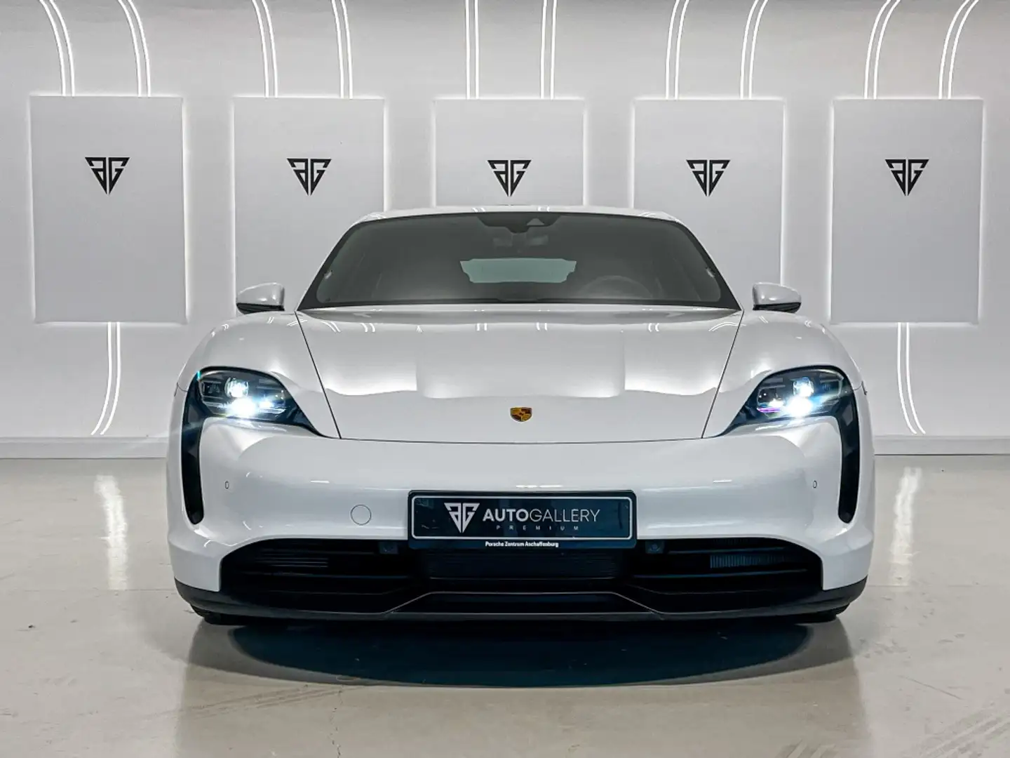 Porsche Taycan Blanco - 2
