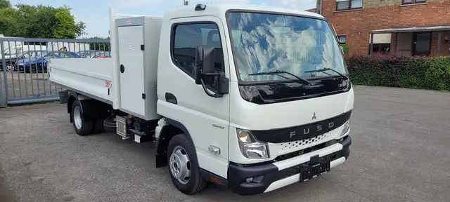 Mitsubishi Canter permis B    EN STOCK   ** Livraison rapide **