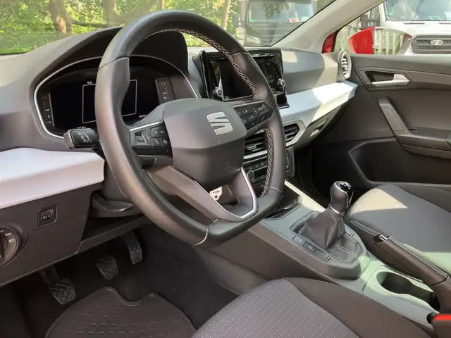 Seat Ibiza view 10
