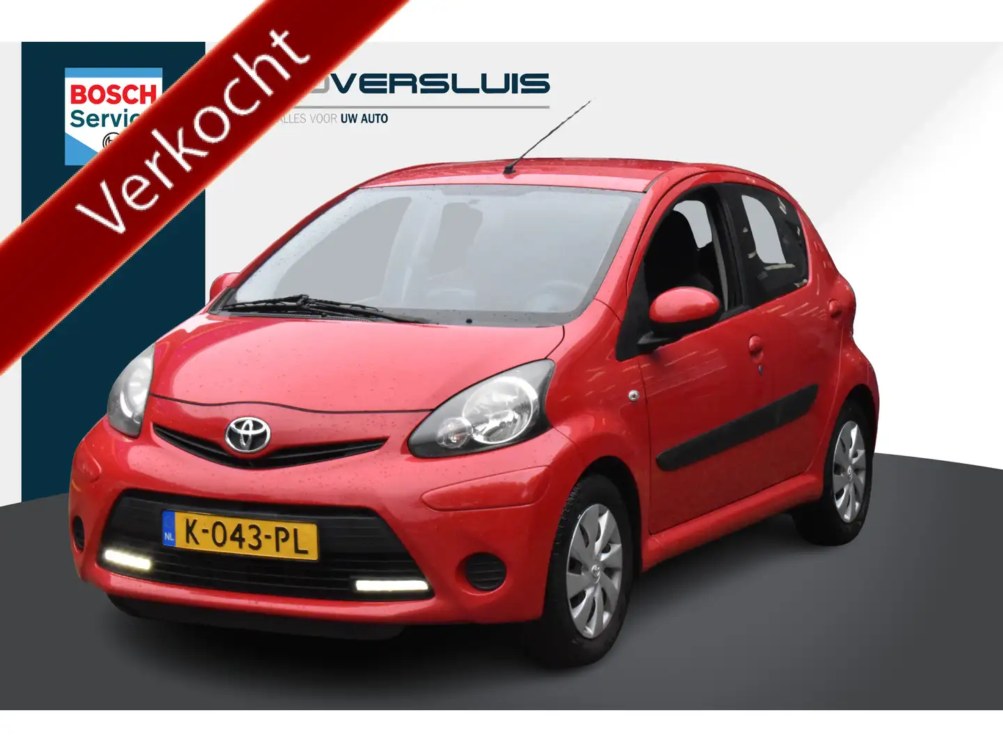 Toyota Aygo 1.0 VVT-i Aspiration Navigatie | Airco | 5-Deurs | Rood - 1