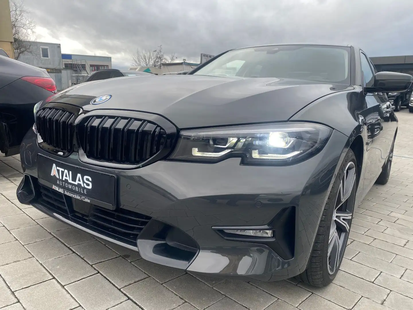 BMW 320 e Lim.*erst.34900Km* Gris - 1