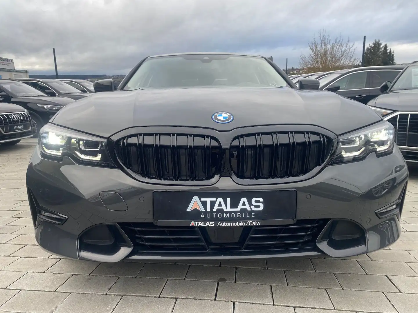 BMW 320 e Lim.*erst.34900Km* Gris - 2