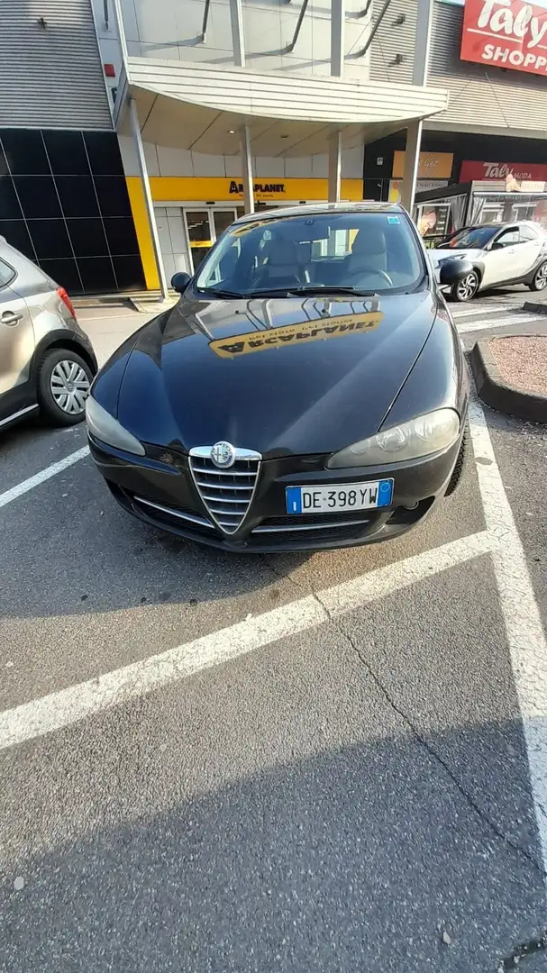 Alfa Romeo 147 5p 1.9 jtd mjt Distinctive 140cv - 1