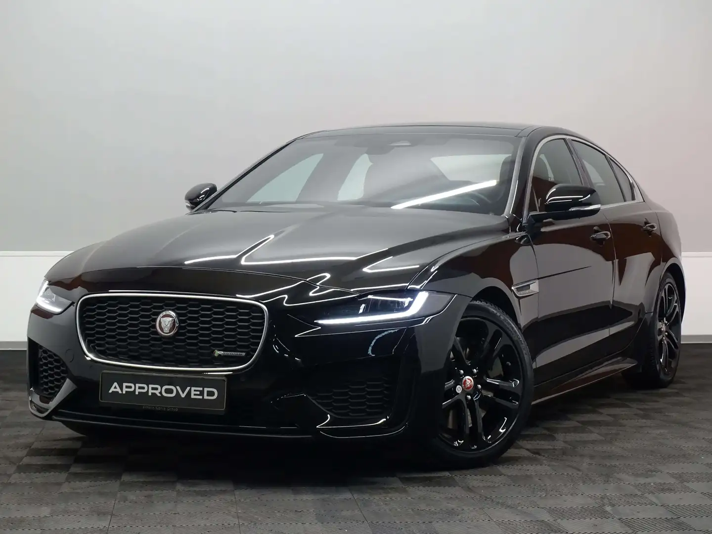 jaguar xe