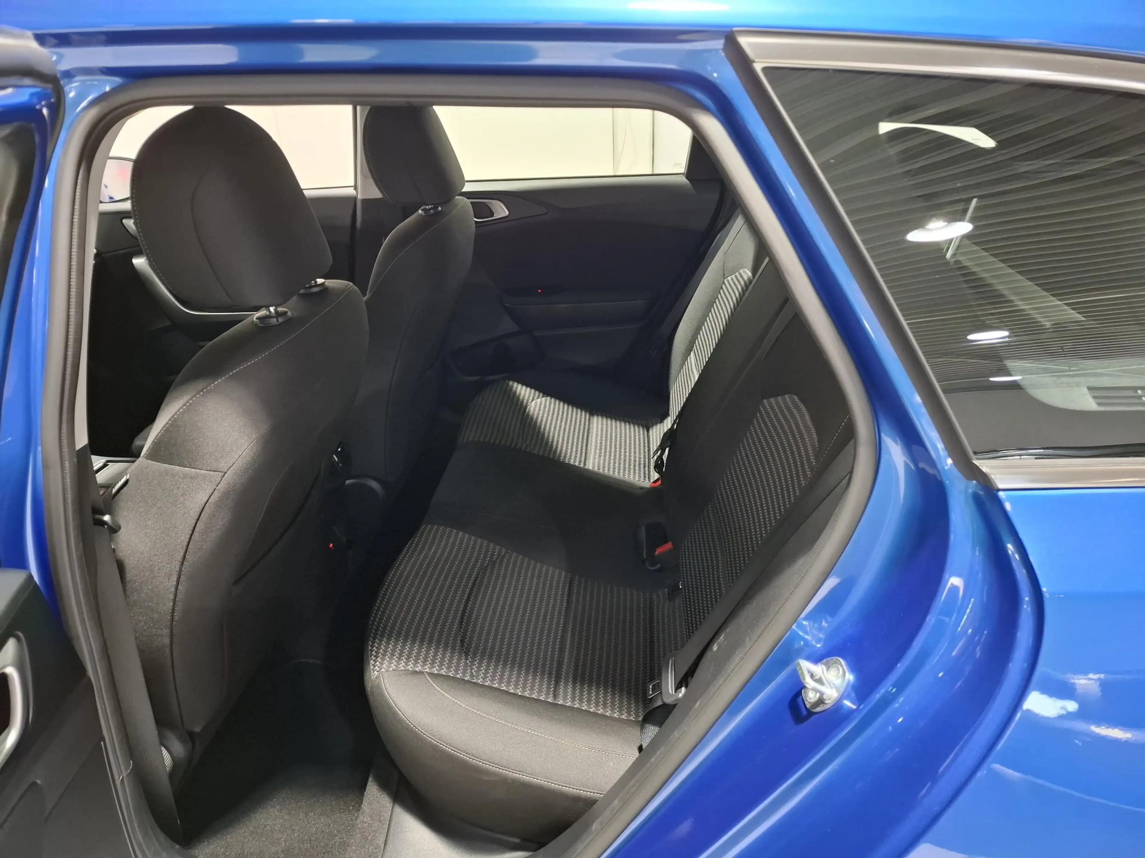 Kia Ceed SW / cee'd SW Sportswagon 1.5 T-GDi DynamicLine Trekhaak, Apple — photo 10