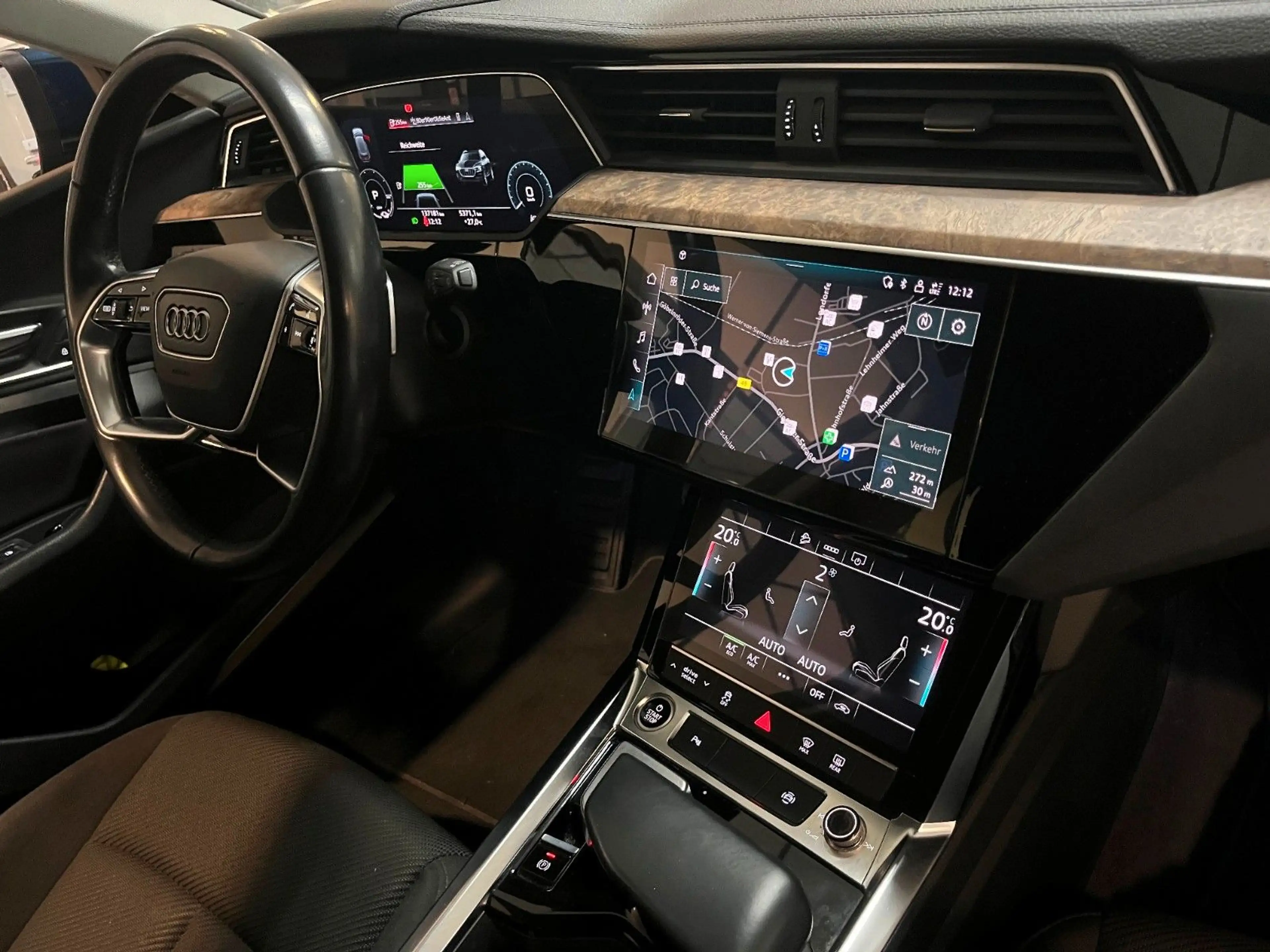 Audi e-tron 55quattro+Bang & Olufsen+kaufen Teslas an — photo 3