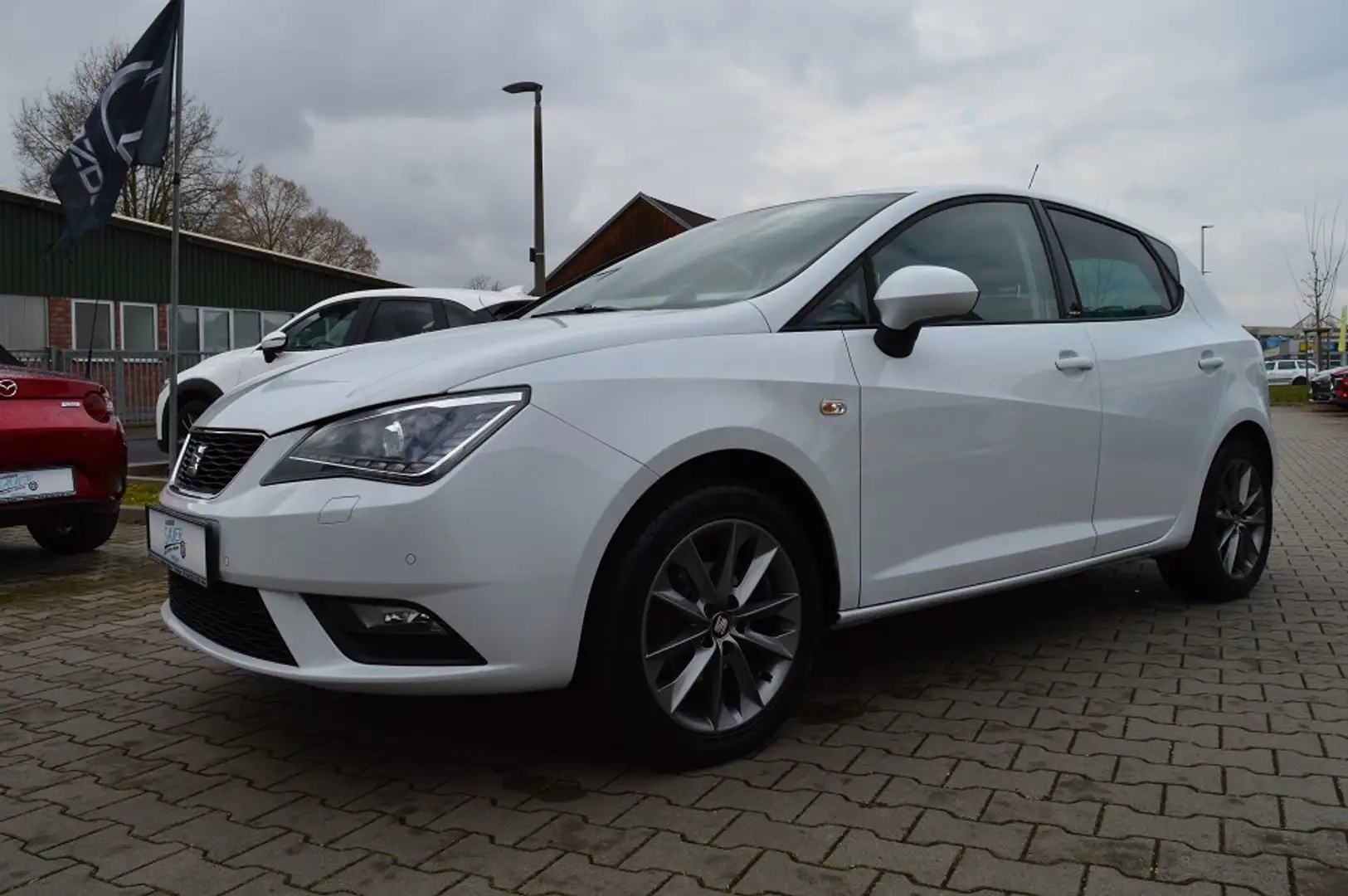 SEAT Ibiza 1.2 TSI i-Tech, Klimaautomatik, Sitzheizung, Rückf Weiß - 1